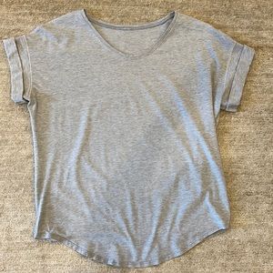 Gray lululemon size 6 short sleeve flow top